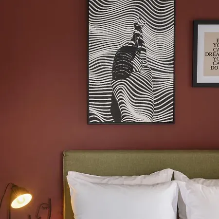 Kasomouli93- Vibrant Renov 2br Space In The Heart Апартаменты
