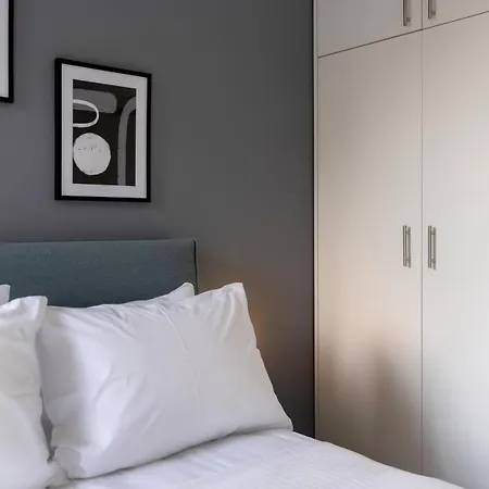 Kasomouli93- Vibrant Renov 2br Space In The Heart Apartment