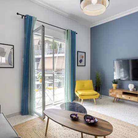 Apartment Kasomouli93- Vibrant Renov 2br Space In The Heart