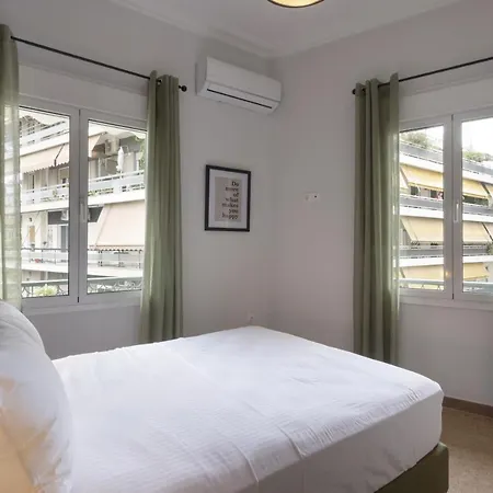 Kasomouli93- Vibrant Renov 2br Space In The Heart Apartment *